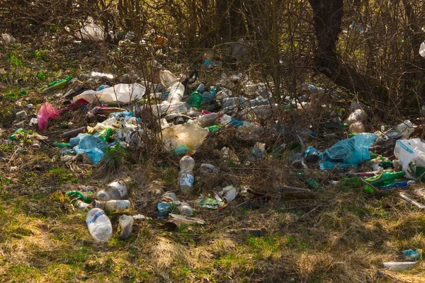 ゴミ、廃棄物、プラスチック廃棄物、ごみプラスチック ボトル背景テクスチャ、ゴミ廃棄物プラスチック汚染 — ストック写真