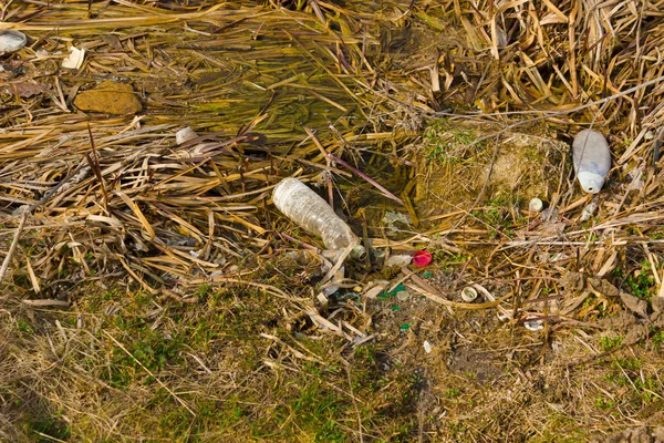 ゴミ、廃棄物、プラスチック廃棄物、ごみプラスチック ボトル背景テクスチャ、ゴミ廃棄物プラスチック汚染 — ストック写真