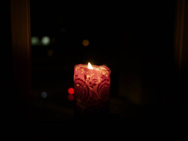 Lumire et espoir dans le noir