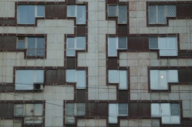 Editoryal. Yekaterinburg, Sverdlovsk Region, Rusya, Haziran 2019. Cityscape: Malyshev Caddesi'nde bir binanın cephe bir parçası.