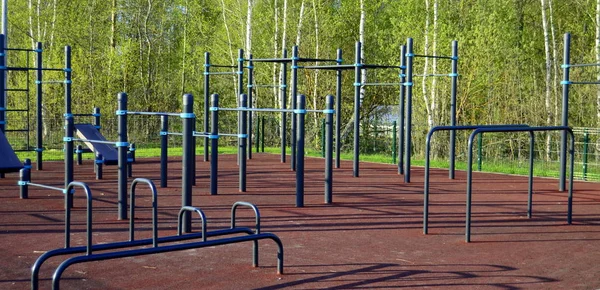 Street sports ground. Horizontal bars