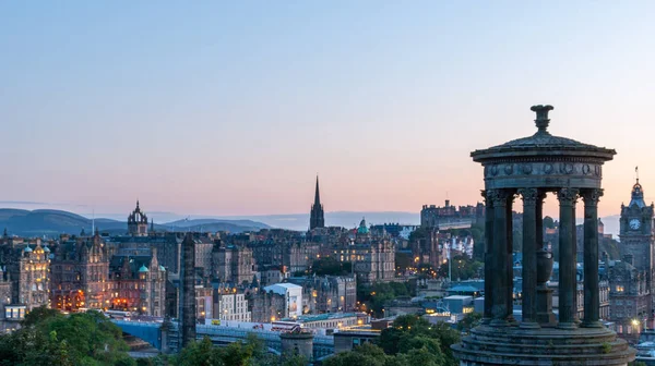 Edinburgh alacakaranlıkta