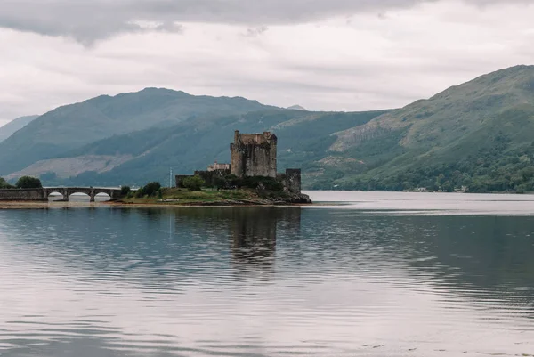 Dornie, İskoçya; 27 Ağustos 2019: Eilean Donan Kalesi
