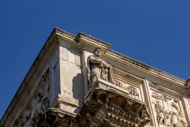 Roma Italya. Roma, Colosseum, gökyüzündeki tüm 