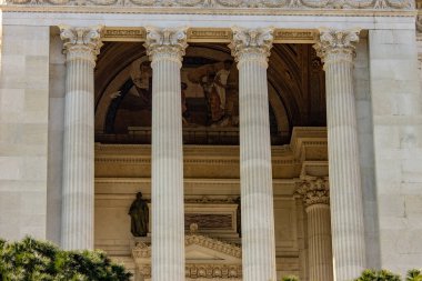 Roma, İtalya. Venezia Meydanı 'nda, Altare della Patria olarak da bilinen Vittorio Emanuele II' ye adanmış milli anıt bulunmaktadır..