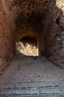 Pozzuoli, Napoli, İtalya. 20 Ağustos 2019. Flavian Amfitiyatrosu bugün hala var olan iki Roma amfi tiyatrosundan biri..