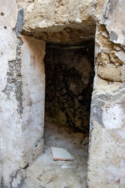 Bacoli, Napoli, İtalya. 20 Ağustos 2019. Eski Roma şehri, harabeleriyle. Kemerler, kolonlar ve kaplıcalar.