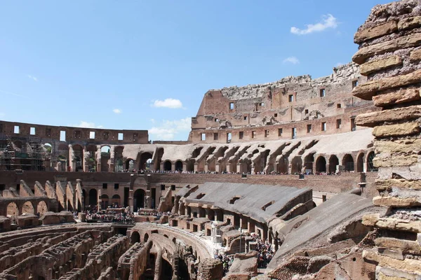 在罗马城中 古罗马权力的象征 罗马竞技场 — 图库照片
