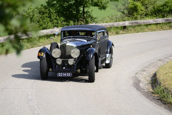 Pesaro Colle San Bartolo Itálie Květen 2018 Bentley Zvláštní Modré — Stock fotografie