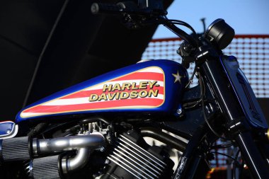 Pesaro Porto, İtalya - Haziran 13-2018: Harley Davidson bisikletçileri Beach Fest Pesaro