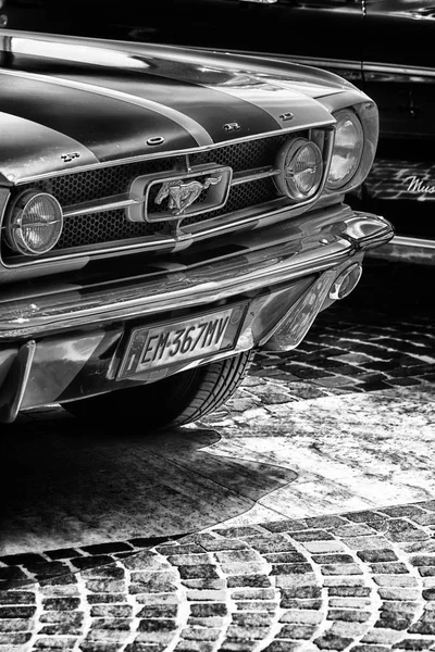 Fano Lido Italie Juin 2018 Vieille Voiture Mustang Vintage Exposition — Photo