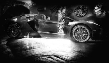 Porto Cervo, İtalya - 22 Ağustos 2018: spor otomobil Lamborghini Huracan Cabrio Lp 610-4 2014