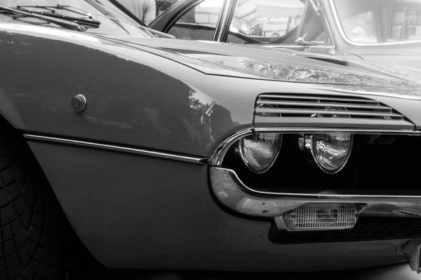 安科纳 意大利 2018 Alfa 罗密欧蒙特利尔1976老车 — 图库照片
