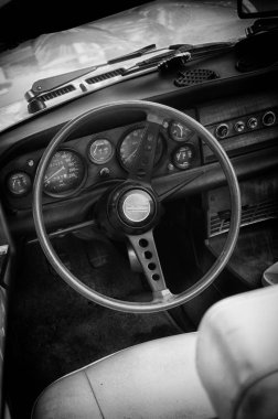 Ancona, İtalya - 23-2018 ayarla: fiat 124 spider eski araba