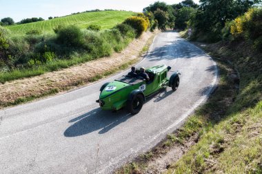 Pesaro Colle San Bartolo, İtalya - Mayıs 17-2018: Talbot-Lago 105 Broolands hız modeli 1934 eski yarış otomobil Rallisi'nde Mille Miglia 2018 ünlü İtalyan tarihi Formula (1927-1957)