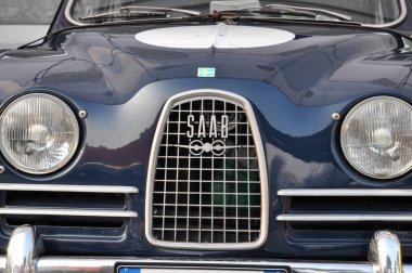 Pesaro, İtalya - Ott 13-2018: Saab ilk baskı yarış otomobil saklıdır Vintage yarış arabası