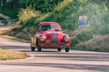 Pesaro Colle San Bartolo, İtalya - Mayıs 17-2018: Fiat 1100 S Mm Berlinetta 