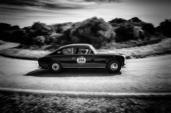 Pesaro Colle San Bartolo Itálie Květen 2018 Lancia Aurelia 2000 — Stock fotografie