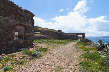 Fortezza Bastiani tahkimat Caprera Adası Sardunya İtalya