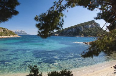 İtalya Sardinya cala moresca defne aranci Körfezi'nde