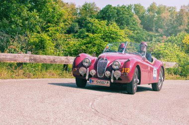 Jaguar Xk 140 Ots Se 1954 ralli Mille Miglia eski bir yarış arabası 2018 ünlü İtalyan tarihi yarış (1927-1957)