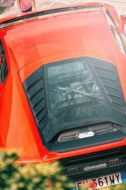 Porto Cervo, İtalya - 13 Ağustos 2019 : Spor otomobil Lamborghini in porto cervo