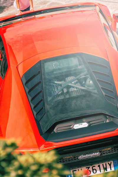 Porto Cervo, İtalya - 13 Ağustos 2019 : Spor otomobil Lamborghini in porto cervo