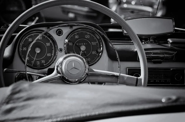 ペサロ イタリア セット29 2019 メルセデス300 Sl展示会でコンバーチブル古い車 — ストック写真