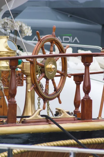 Ağustos 201 Porto Cervo Talya Helm Vintage Yat — Stok fotoğraf