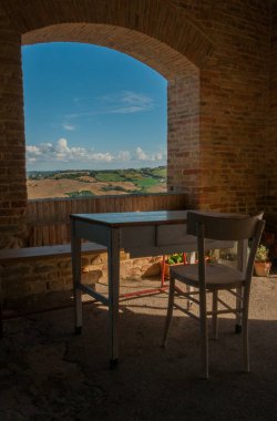 Ortaçağ köyü Loretello, Marche bölgesinde, Ancona ilinin Arcevia ilçesine bağlı bir köydür.