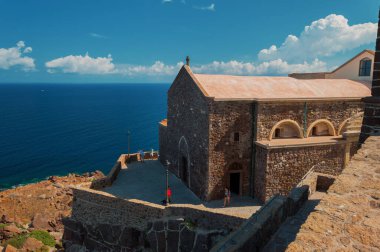İtalya, Sardunya 'daki Castelsardo kasabasının güzel manzarası