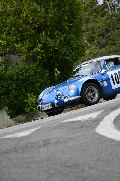 Pesaro Italië Ott 2020 San Bartolo Park Vintage Car Renault — Stockfoto