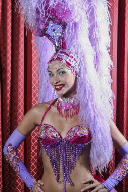 Aruba, Mart 3, 2006: Kız portreler Tropicana Cabaret Show Aruba içinde.