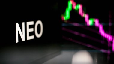 Neo Cryptocurrency belirteci. Kripto para değişimlerinin davranışı, kavram. Modern finansal teknolojiler.
