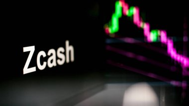 Zcash Kripto para birimi jetonu. Kripto para değiş tokuşunun davranışları, konsept. Modern finansal teknolojiler.
