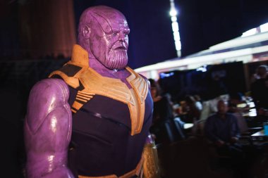 Saint Petersburg, Rusya - 27 Nisan 2019: Oyun ve çizgi roman festivali, Titan Thanos cosplay