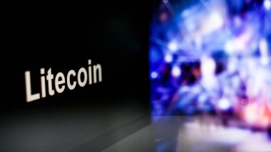 Litecoin cryptocurrency belirteci. cryptocurrency borsalarının davranışı, kavram. Modern finansal teknolojiler.