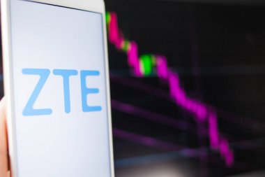 Saint Petersburg, Rusya - 27 Mayıs 2019: Zte securities Analytics, konsept.