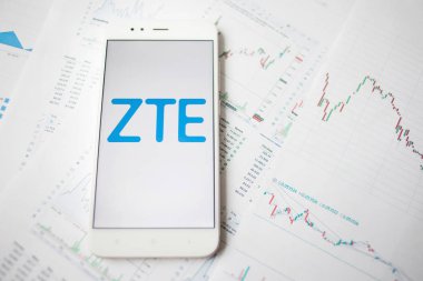 Saint Petersburg, Rusya - 27 Mayıs 2019: Zte securities Analytics, konsept.