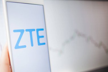 Saint Petersburg, Rusya - 27 Mayıs 2019: Zte securities Analytics, konsept.