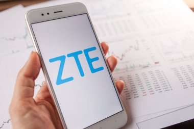 Saint Petersburg, Rusya - 27 Mayıs 2019: Zte securities Analytics, konsept.