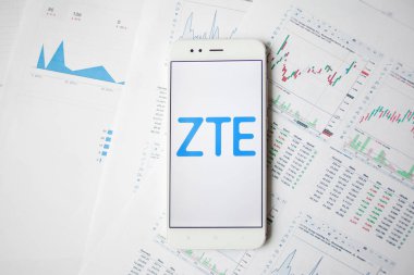 Saint Petersburg, Rusya - 27 Mayıs 2019: Zte securities Analytics, konsept.