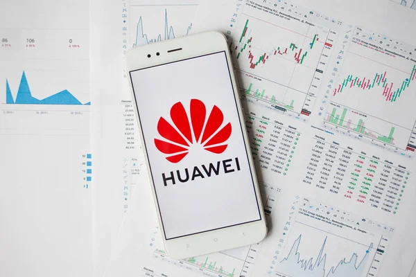 SAINT PETERSBURG, RUSSIA - 27 мая 2019 года: Huawei Securities Analytics, концепция . — стоковое фото