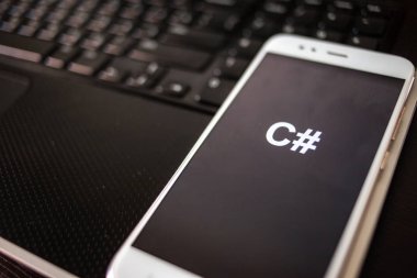 Mobil gelişim için C Sharp Programlama dili, konsept. Smartphone