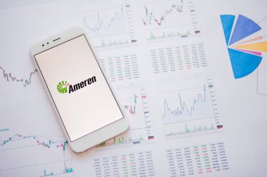 Saint Petersburg, Rusya - 25 Haziran 2019: Akıllı telefon ekranında Ameren Corporation logosu.