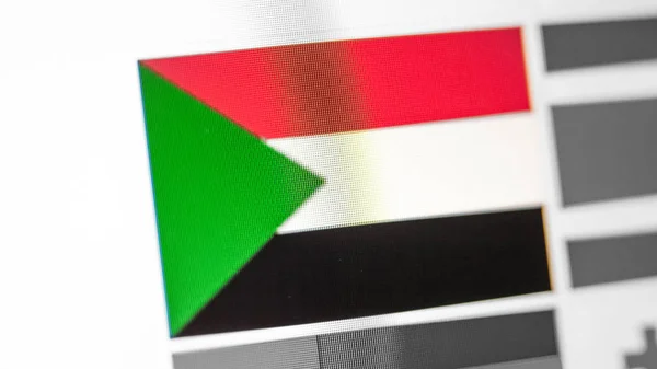 Sudán bandera nacional del país. Bandera de Sudán en la pantalla, un efecto moire digital . —  Fotos de Stock