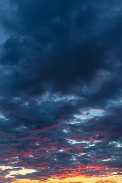 Hermoso Cielo Atardecer Con Nubes Fondo Naturaleza — Foto de Stock