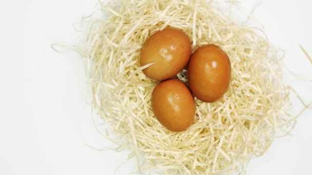 Ovos Crus Ingredientes Alimentares Está Uma Cesta Alimentos Orgânicos Para — Vídeo de Stock