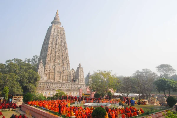 Bodh gaya, Hindistan Şubat 8, 2006: Bodh Gaya dini bir site ve hac yeri Bihar eyaletinde Gaya ilçesinde Mahabodhi Tapınak Kompleksi ile ilişkili, Hindistan — Stok fotoğraf