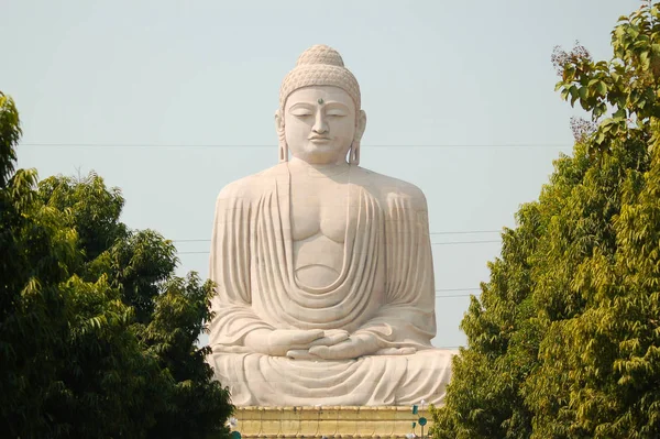 Estátua de Buda em Bogh Gaya, Índia . — Fotografia de Stock